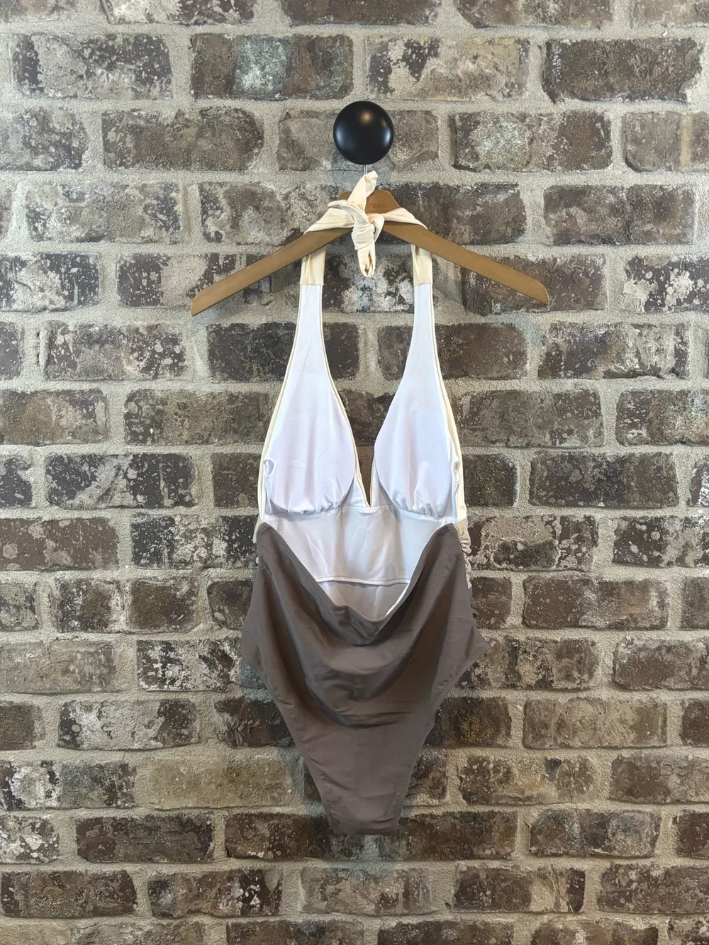 Cupshe Colorblock Halter One-Piece Swimsuit in Cream, Tan, and Brown Size L